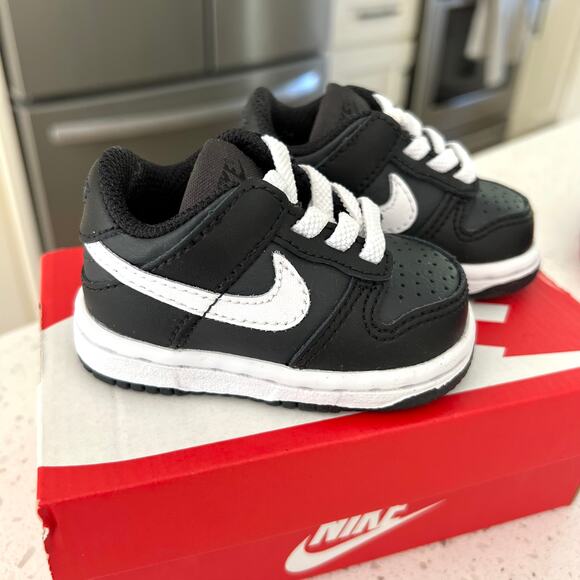 NEW Nike Dunk Low (TDE) Black White Baby Size 2 - Picture 1 of 5